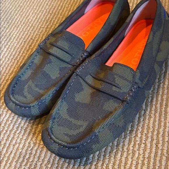 NEW Rothy's the driving loafer in Olive forest Camouflage Slip-Ons size 7.5 - Picture 7 of 9